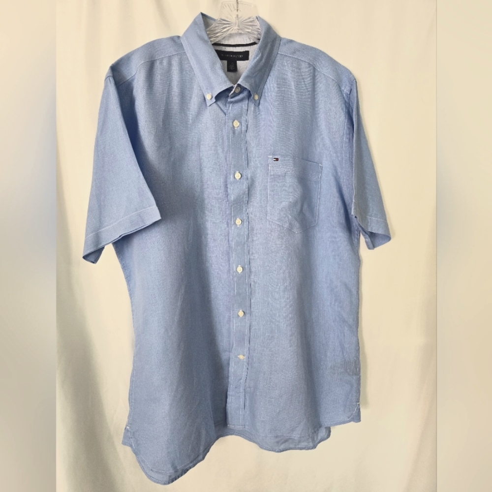 Tommy Hilfiger Soft Blue Linen Button Down Shirt. Size L